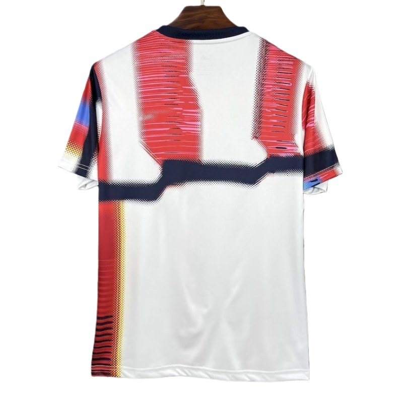 Bayern Munich 2025-26 Special Edition Football Shirt Fan version - Image 5
